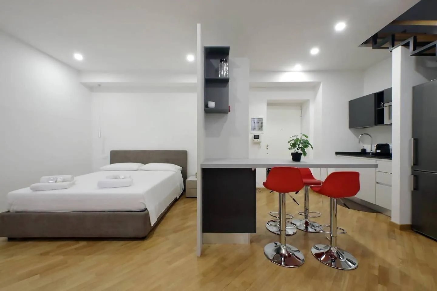 Trevi Suite Apartment Barberini Rome