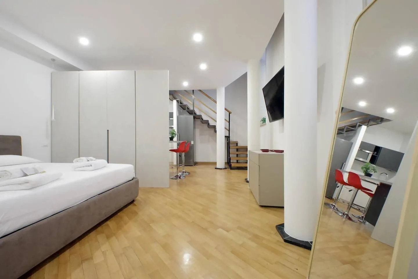 Trevi Suite Apartment Barberini Rome