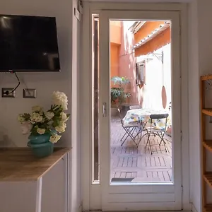 Appartement Rione Monti With Private Garden, Rome
